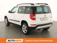 Usata Skoda Yeti Outdoor Ambition 110 CV (80 kW) 2015 Bianco SUV