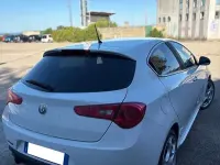 Usata Alfa Romeo Giulietta Progression 170 CV (125 kW) 2010 Bianco Utilitaria