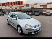 Usata VW Golf V 105 CV (77 kW) 2004 Grigio Utilitaria