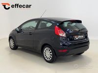 Usata Ford Fiesta Titanium 75 CV (55 kW) 2013 Nero Utilitaria