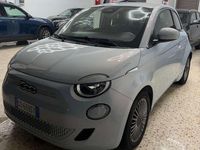 Usata Fiat 500e 42 kW (58 CV) 2020 Blu/azzurro Utilitaria