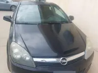 Usata Opel Astra 110 CV (80 kW) 2010 Berlina