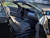 Usata BMW 320 Cabriolet Efficient Dynamics 177 CV (130 kW) 2008 Nero Cabrio