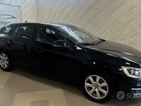 Usata Volvo V60 Momentum 136 CV (100 kW) 2014 Nero Station wagon