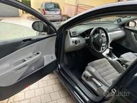 Usata VW Passat Highline 140 CV (102 kW) 2005 Nero Berlina