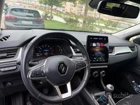 Usata Renault Captur 100 CV (73 kW) 2023 Grigio SUV