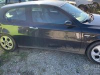 usata Alfa Romeo 147 1.6 benzina GPL