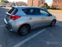 usata Toyota Auris Hybrid 1.8 Hybrid 5 porte Lounge