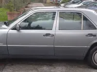 Usata Mercedes 200 122 CV (89 kW) 1992 Grigio Berlina