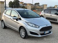 Second-hand Ford Fiesta 96 CP (70 kW) 2014 Gri Berlinǎ