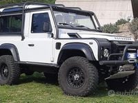 Usata Land Rover Defender 86 CV (63 kW) 2015 Bianco SUV