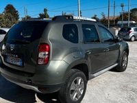 Usata Dacia Duster 110 CV (80 kW) 2015 Verde Station wagon