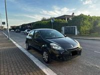 Usata Renault Clio II Dynamique 75 CV (55 kW) 2010 Nero Berlina
