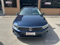 Usata VW Passat Highline 190 CV (139 kW) 2016 Blu Station wagon