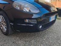 Usata Fiat Punto Lounge 69 CV (50 kW) 2015 Nero Utilitaria