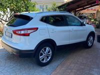 Usata Nissan Qashqai Tekna 131 CV (96 kW) 2016 Bianco SUV