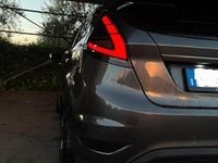 Usata Ford Fiesta 75 CV (55 kW) 2017 Grigio Berlina