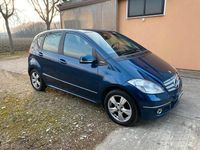 Usata Mercedes A180 Avantgarde 108 CV (79 kW) 2009 Blu Berlina