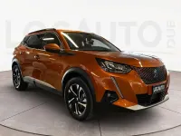 Usata Peugeot e-2008 Allure 100 kW (136 CV) 2021 Arancione SUV