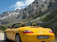 Usata Porsche 986 Boxster 252 CV (185 kW) 2001 Giallo Cabrio