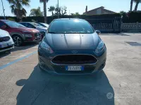 Usata Ford Fiesta Business Edition 75 CV (55 kW) 2016 Grigio Utilitaria