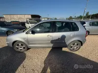 Usata VW Polo Highline 101 CV (74 kW) 2004 Grigio Berlina