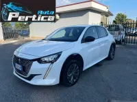 Usata Peugeot e-208 Allure 56 kW (77 CV) 2023 Bianco Utilitaria