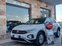 Usata VW T-Roc Life 116 CV (85 kW) 2023 Beige SUV