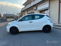 Usata Lancia Ypsilon 69 CV (50 kW) 2018 Bianco Utilitaria