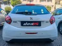 Usata Peugeot 208 Active 82 CV (60 kW) 2016 Bianco Utilitaria