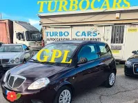 Usata Lancia Ypsilon 60 CV (44 kW) 2010 Viola Utilitaria