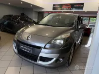 Usata Renault Scénic Luxe 110 CV (80 kW) 2011 Grigio Monovolume