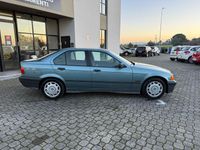 Usata BMW 316 Efficient Dynamics 102 CV (75 kW) 1994 Grigio Berlina