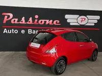 Usata Lancia Ypsilon Gold 69 CV (50 kW) 2018 Rosso Utilitaria