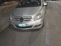 Usata Mercedes B180 Premium 2011 Grigio Monovolume