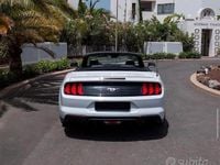 Usata Ford Mustang Convertible 310 CV (228 kW) 2021 Bianco Cabrio