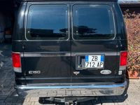 Usata Ford Econoline 2004 Nero Monovolume