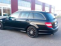 Usata Mercedes C220 AMG 170 CV (125 kW) 2009 Nero Station wagon