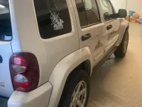 Usata Jeep Cherokee 163 CV (119 kW) 2006 Grigio SUV