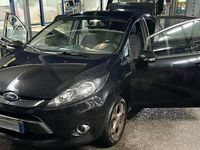 Usata Ford Fiesta 71 CV (52 kW) 2011 Nero Utilitaria