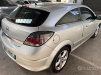 Occasion Opel Astra GTC Cosmo 125 ch (91 kW) 2009 Gris Berline