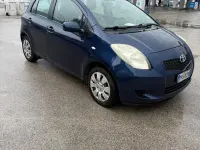 Usata Toyota Yaris 69 CV (50 kW) 2007 Blu Utilitaria