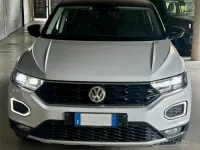 Usata VW T-Roc 150 CV (110 kW) 2018 Bianco SUV