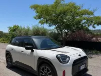 Usata Mini Aceman 75 kW (102 CV) 2025 SUV