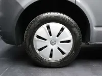 Usata VW Caravelle Trendline 110 CV (80 kW) 2022 Grigio pastello Furgone