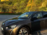 Usata Peugeot 208 GT-line 101 CV (74 kW) 2020 Grigio Utilitaria