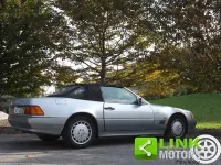 Usado Mercedes SL280 193 CV (141 kW) 1995 Plateado Descapotable