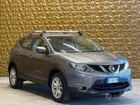 Usata Nissan Qashqai Acenta 110 CV (80 kW) 2016 Grigio SUV