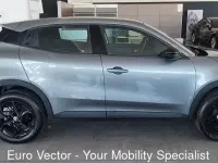 Usata Alfa Romeo Junior 145 CV (106 kW) 2025 Grigio SUV