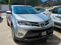 Usata Toyota RAV4 Style 124 CV (91 kW) 2015 Grigio Berlina